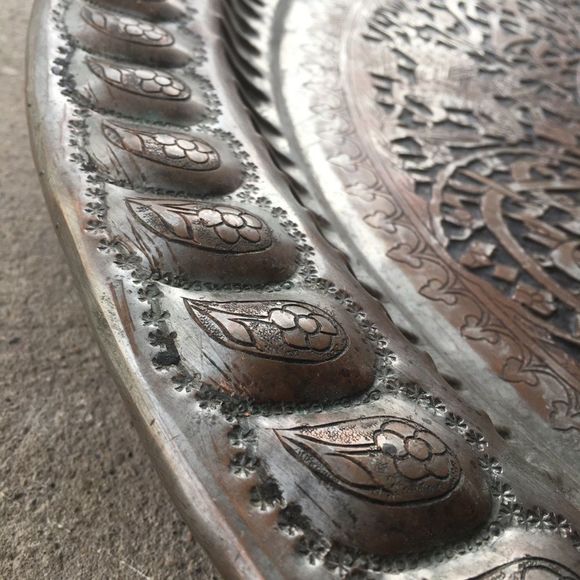 Vintage | Middle Eastern Tray / Table & Folding Base - Picture 11 of 16